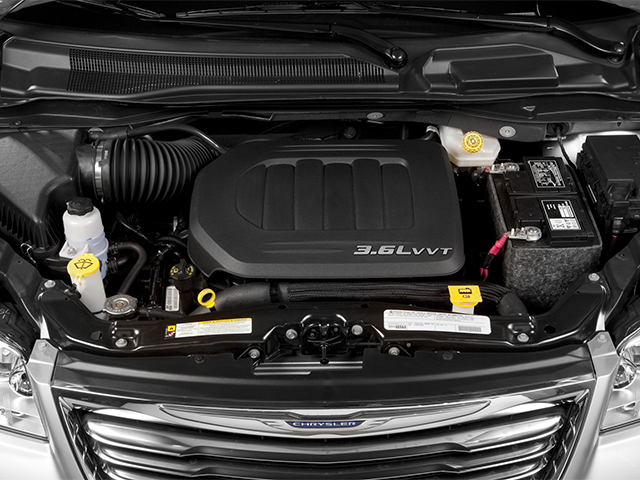 2013 Chrysler Town & Country Limited