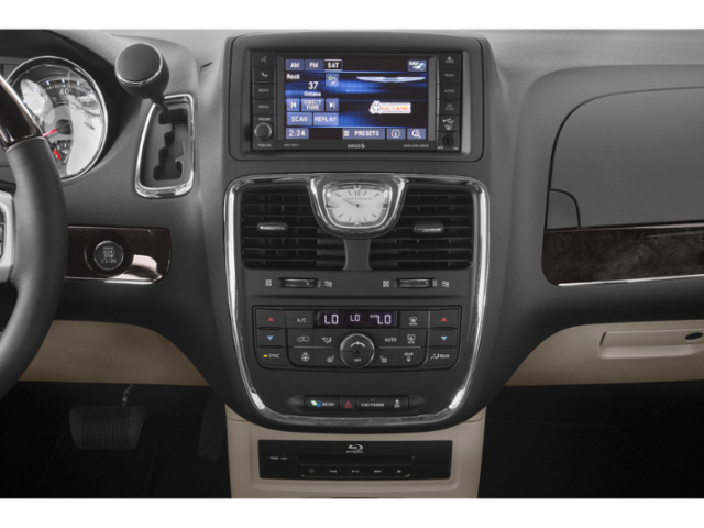 2013 Chrysler Town & Country Limited