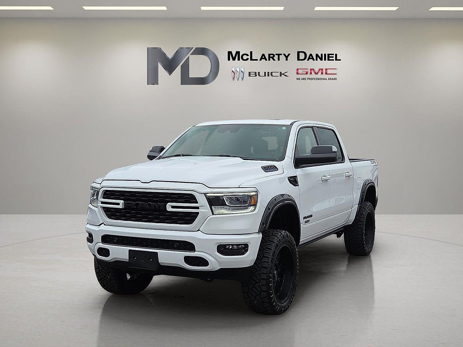 2023 RAM 1500 Big Horn Crew Cab 4x4 5'7" Box