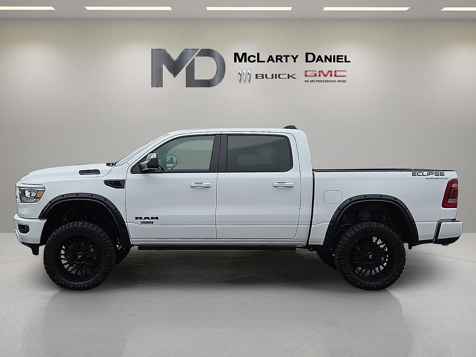 2023 RAM 1500 Big Horn Crew Cab 4x4 5'7" Box
