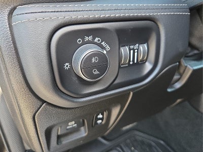 2019 RAM 1500 Limited Crew Cab 4x4 5'7" Box