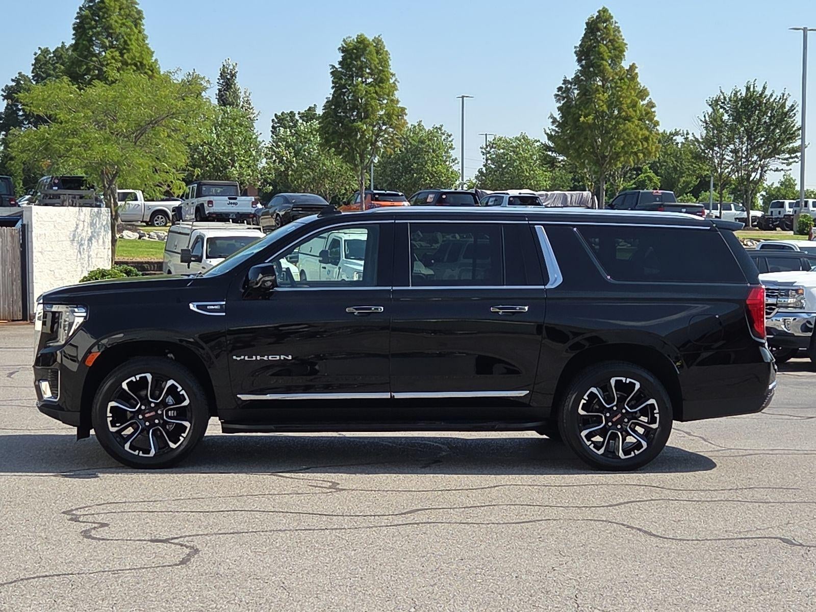 2022 GMC Yukon XL SLT