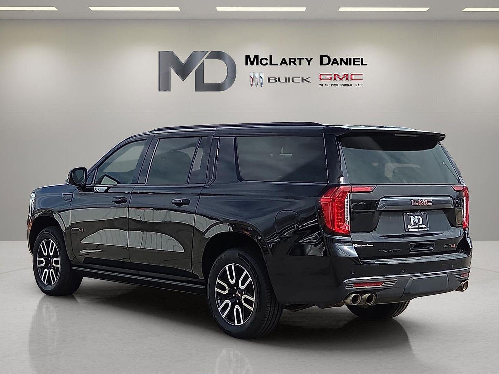 2023 GMC Yukon XL AT4