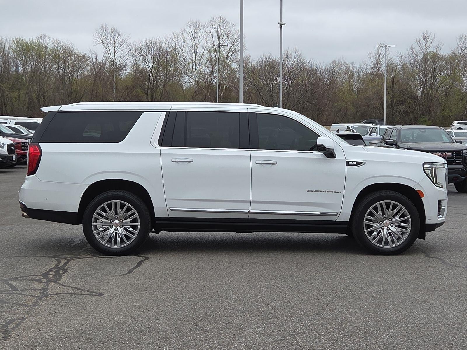 2023 GMC Yukon XL Denali