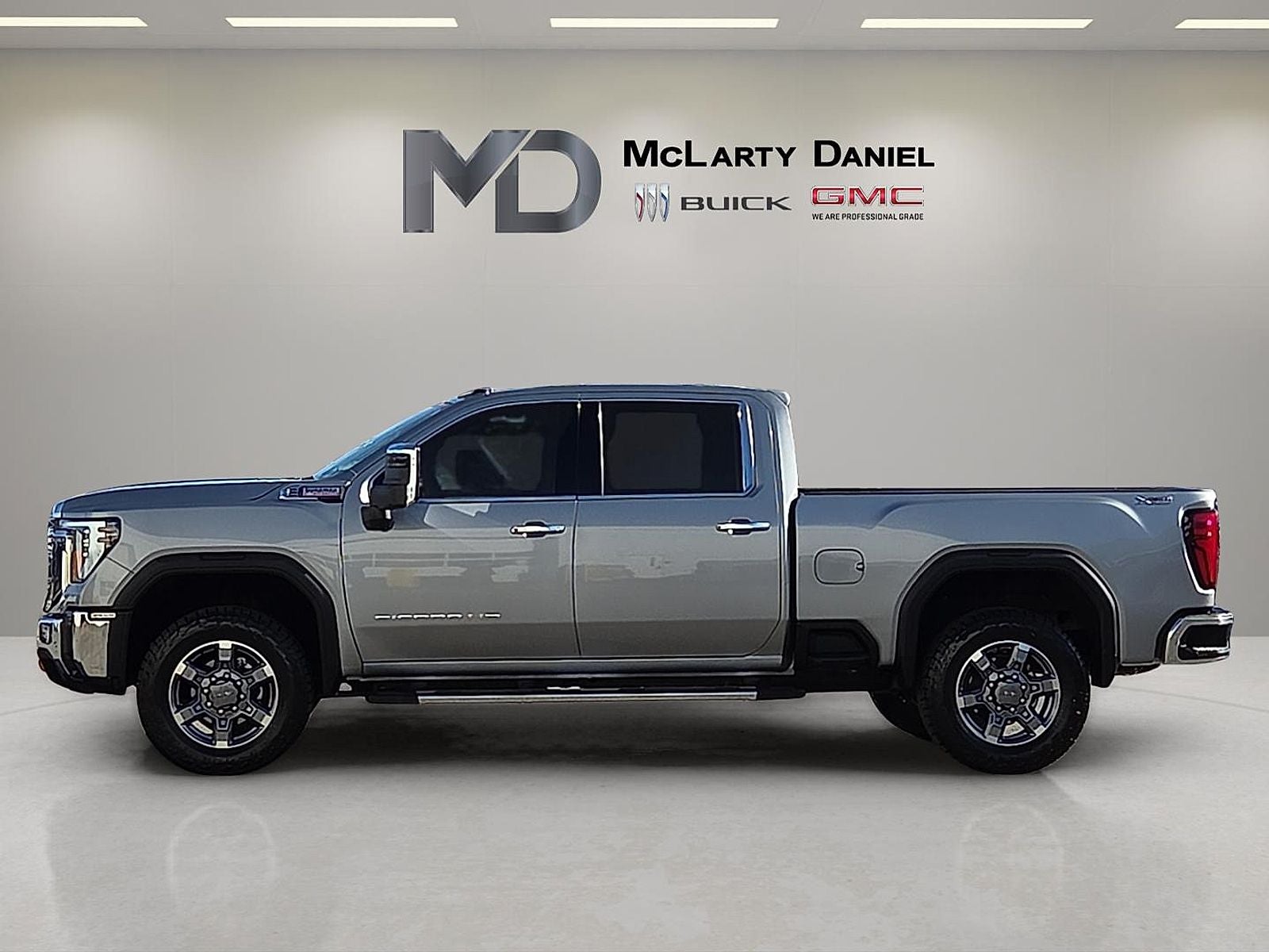 2025 GMC Sierra 2500 HD SLT