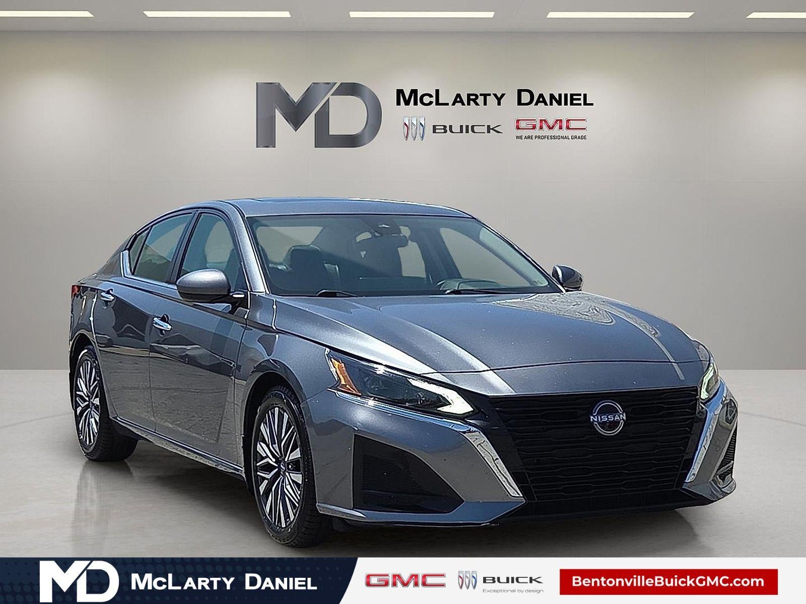 2023 Nissan Altima SV FWD