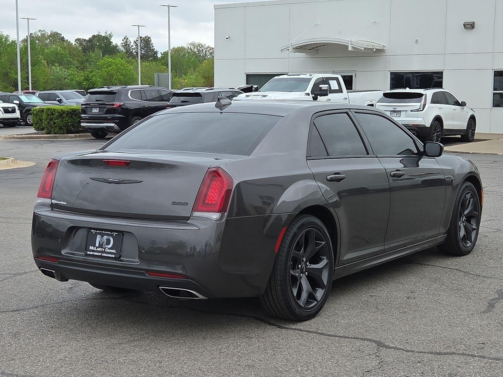 2023 Chrysler 300 Touring L
