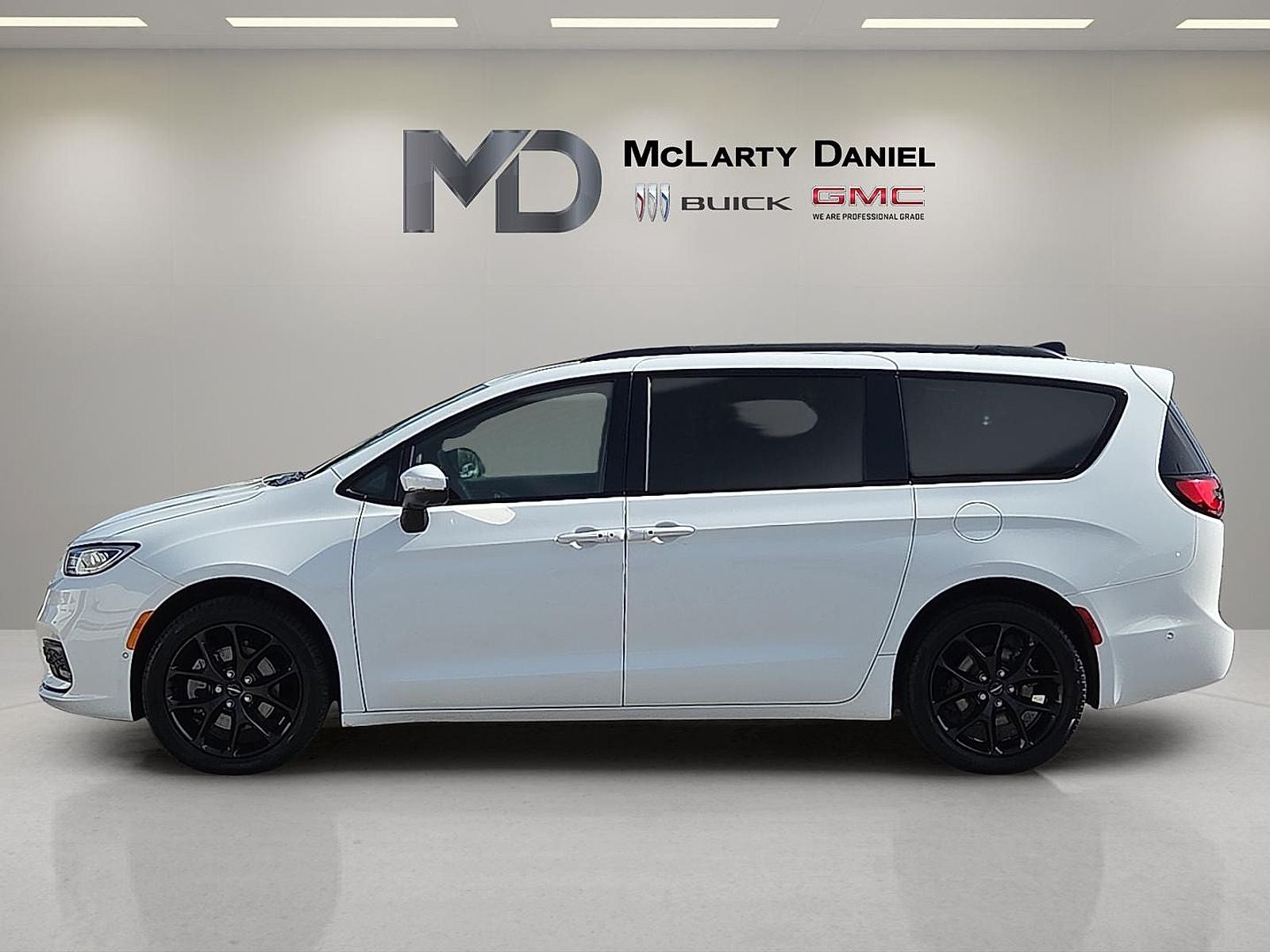 2023 Chrysler Pacifica Touring L AWD