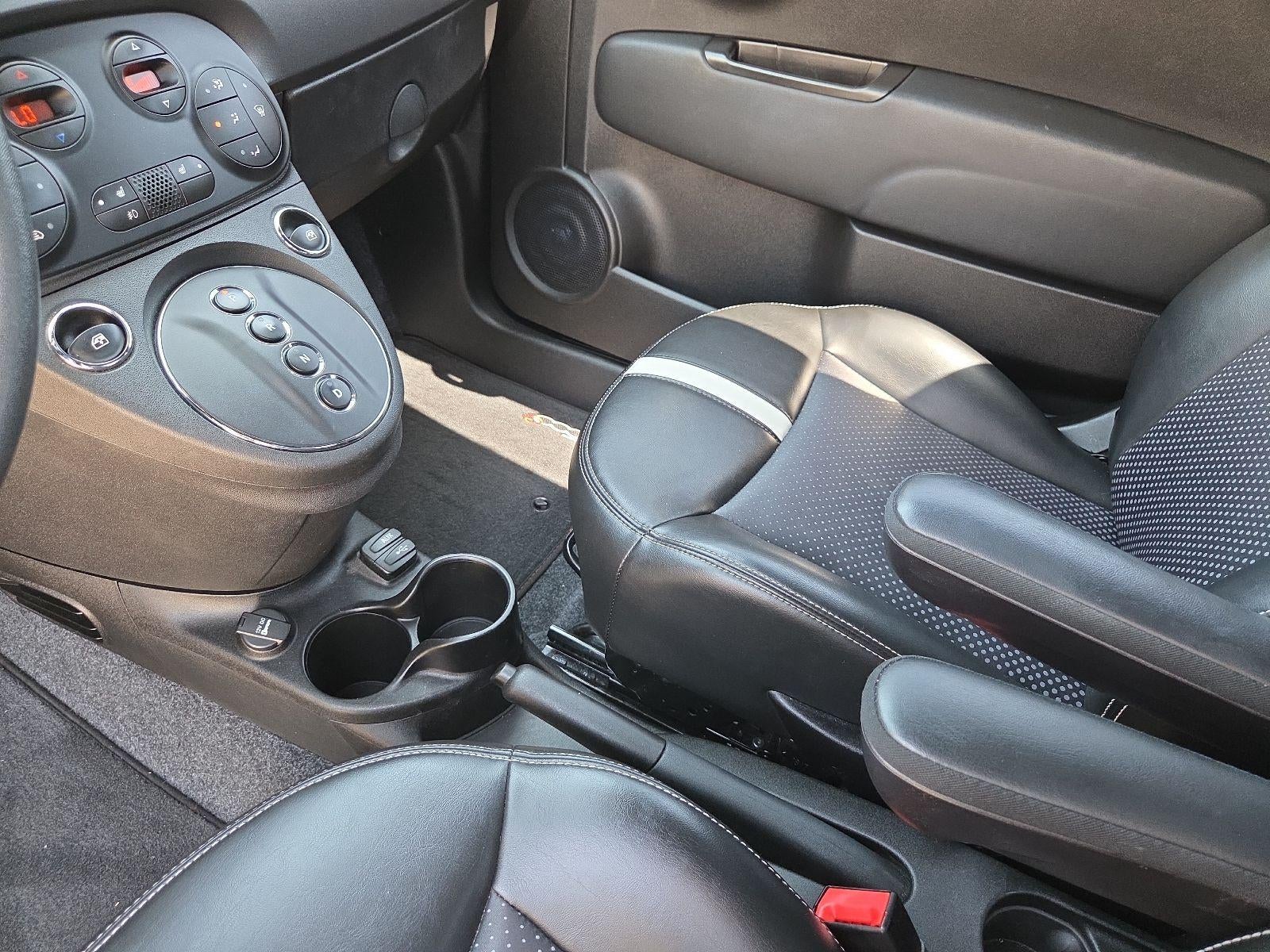 2019 FIAT 500e Base