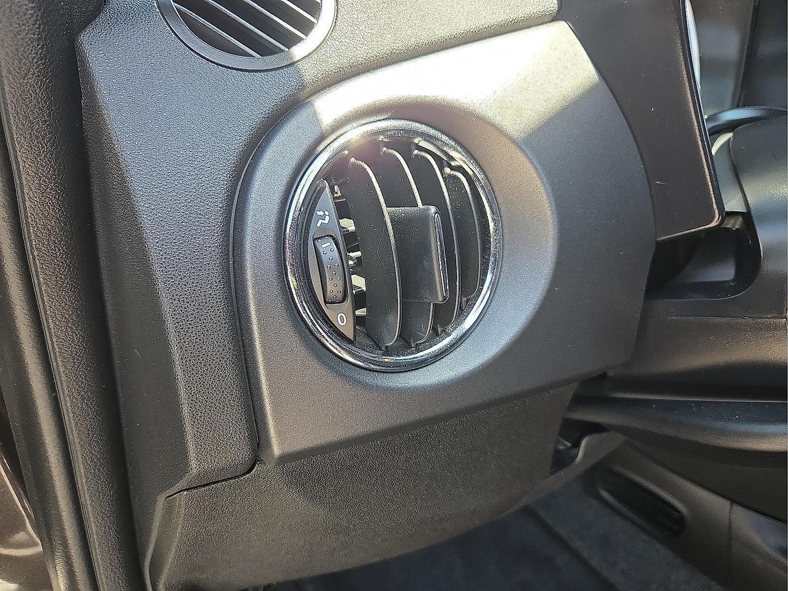 2019 FIAT 500e Base