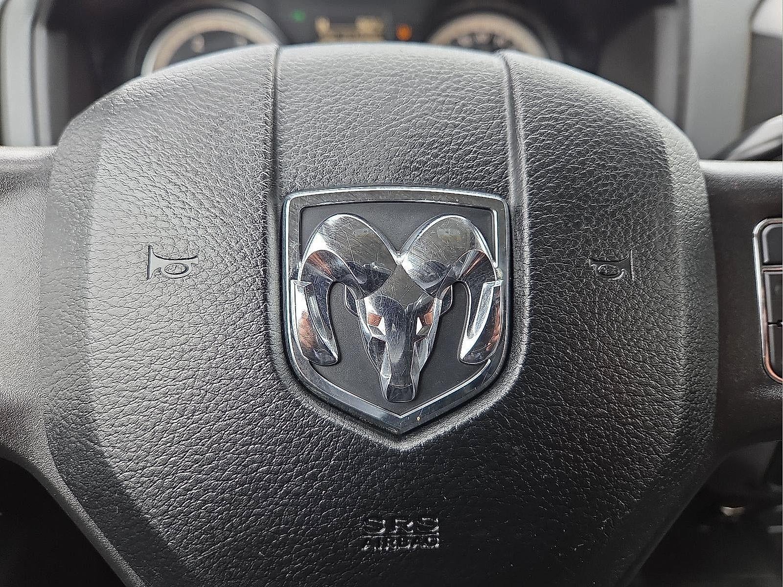 2017 RAM 2500 Tradesman Crew Cab 4x4 6'4" Box