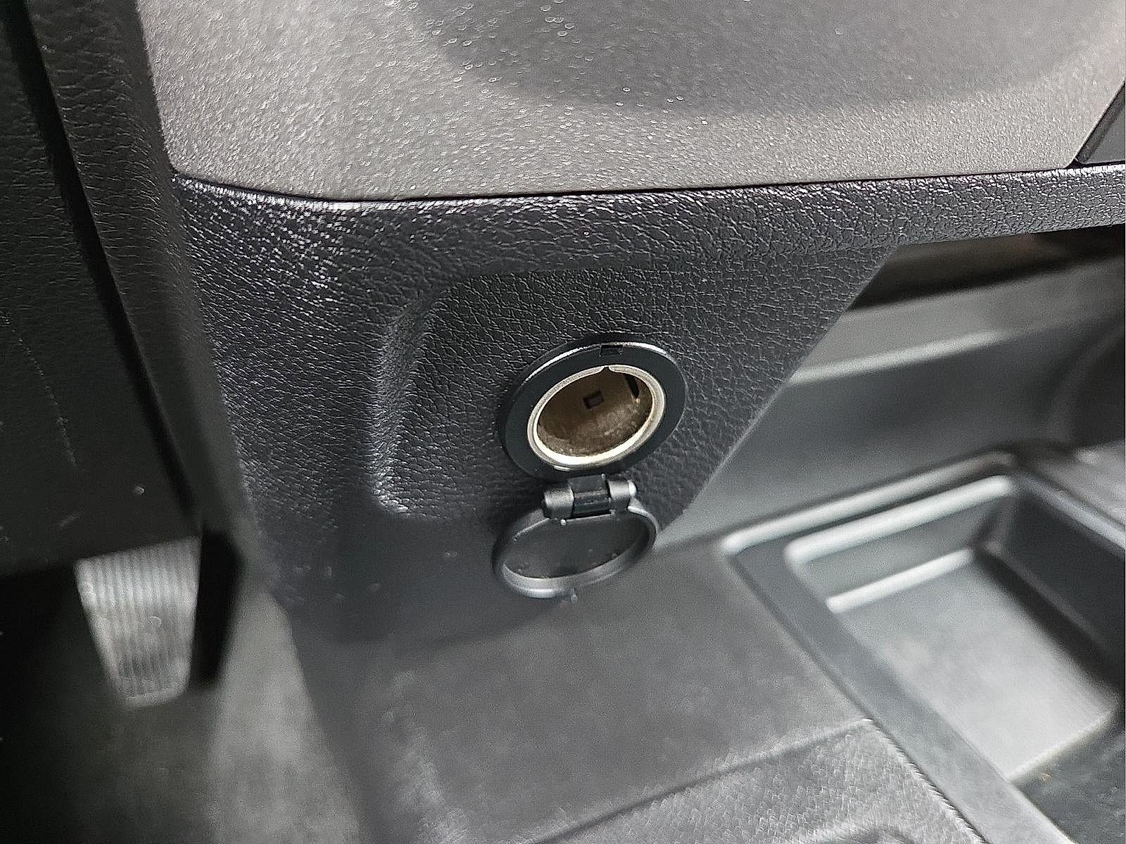 2017 RAM 2500 Tradesman Crew Cab 4x4 6'4" Box