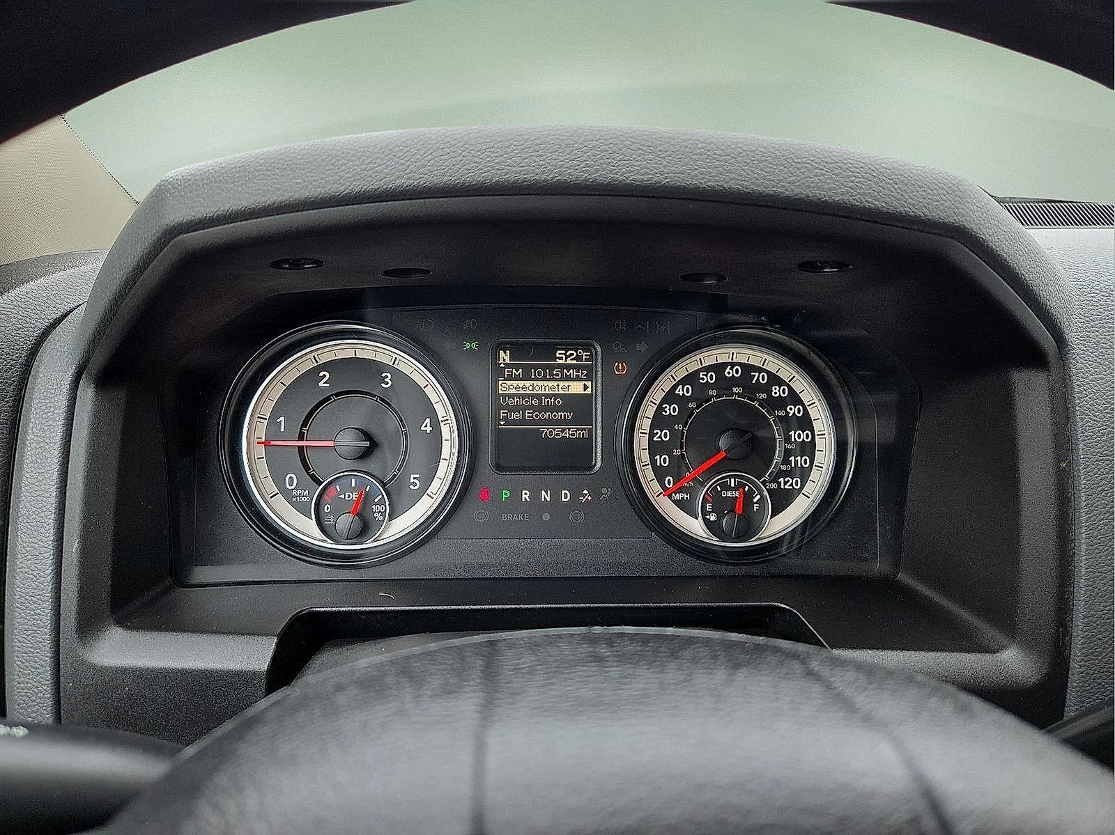 2017 RAM 2500 Tradesman Crew Cab 4x4 6'4" Box