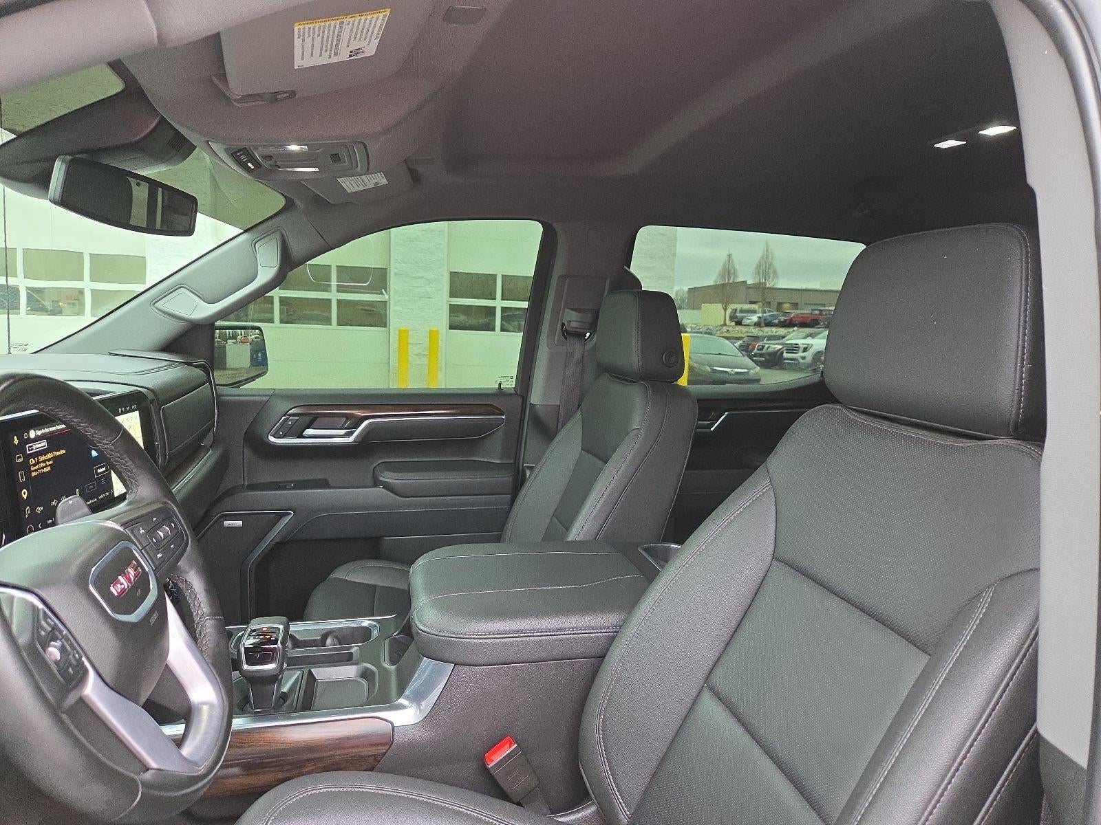 2025 GMC Sierra 1500 SLT