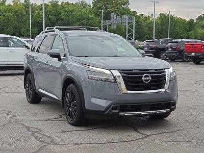2024 Nissan Pathfinder Platinum FWD