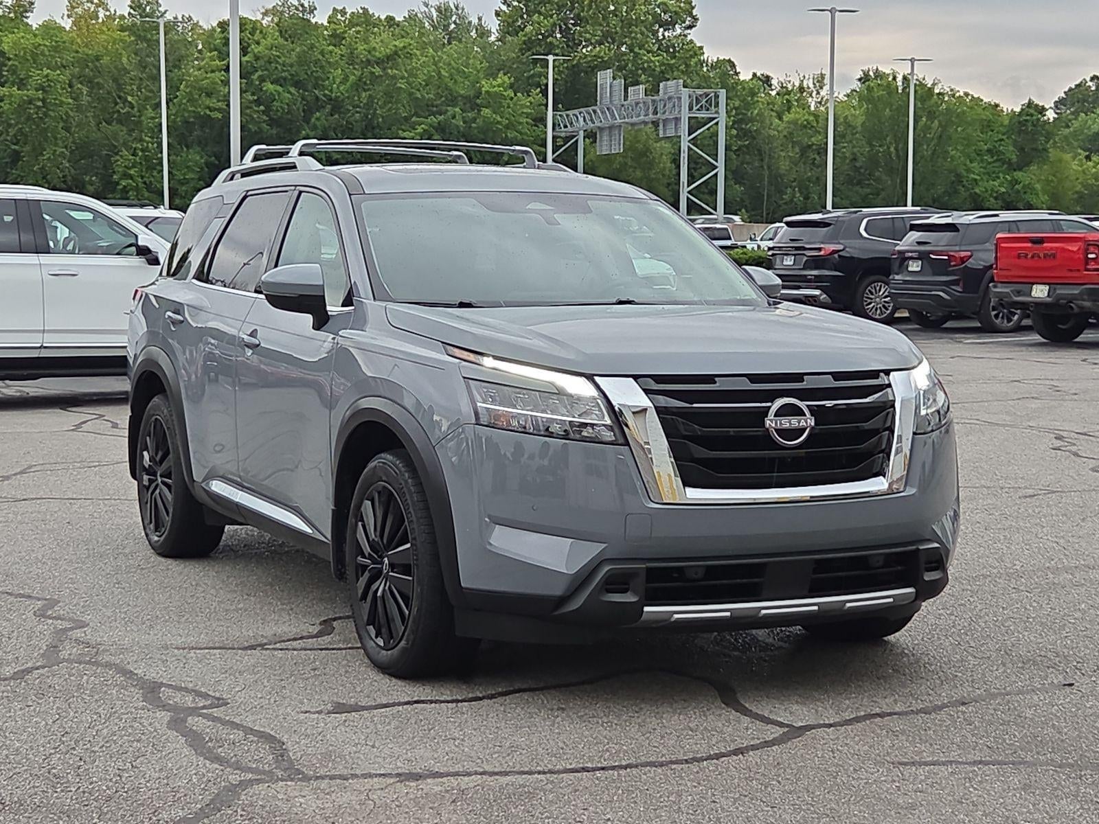 2024 Nissan Pathfinder Platinum FWD