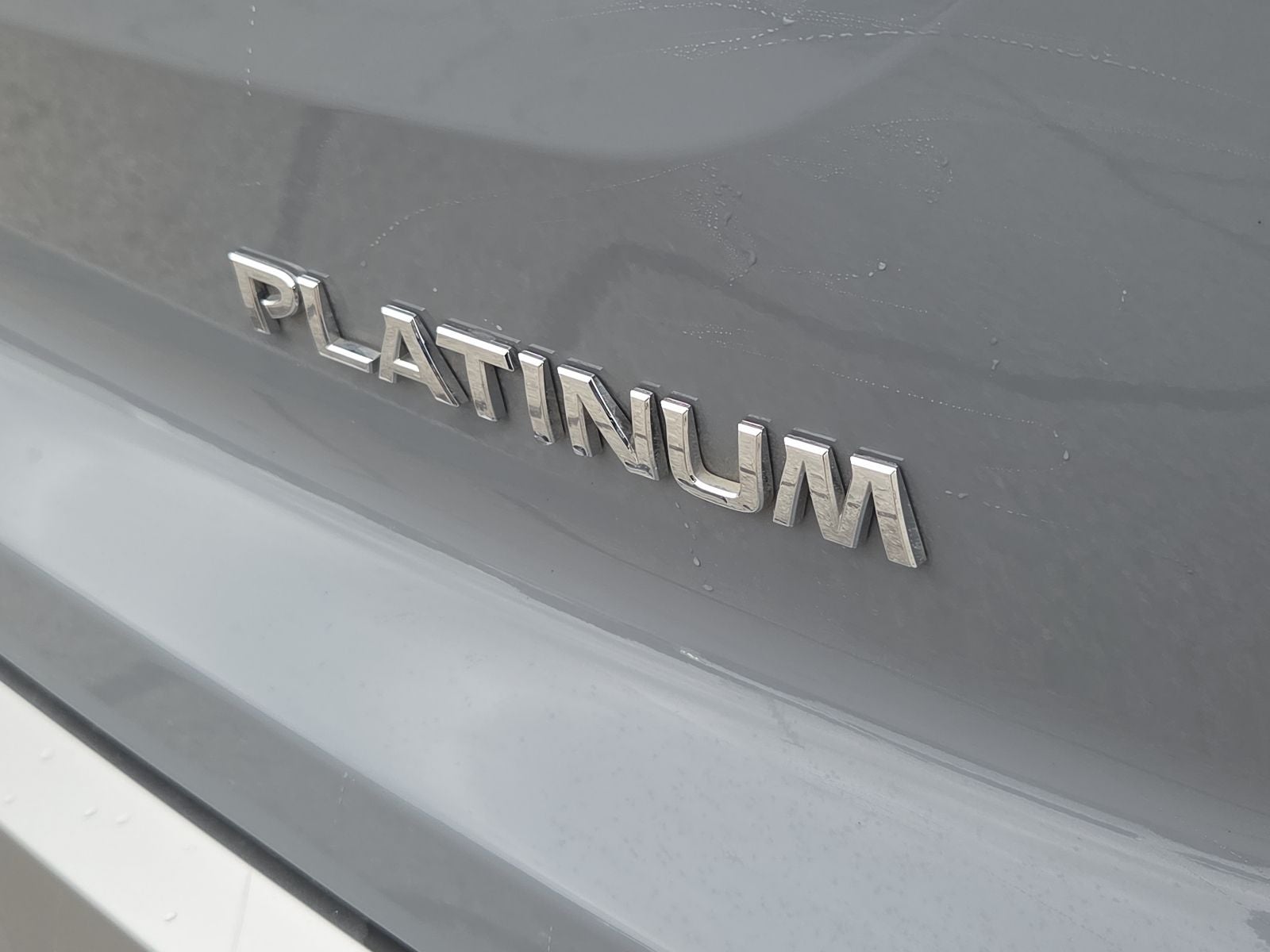 2024 Nissan Pathfinder Platinum FWD