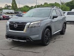 2024 Nissan Pathfinder Platinum FWD