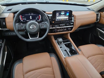 2024 Nissan Pathfinder Platinum FWD