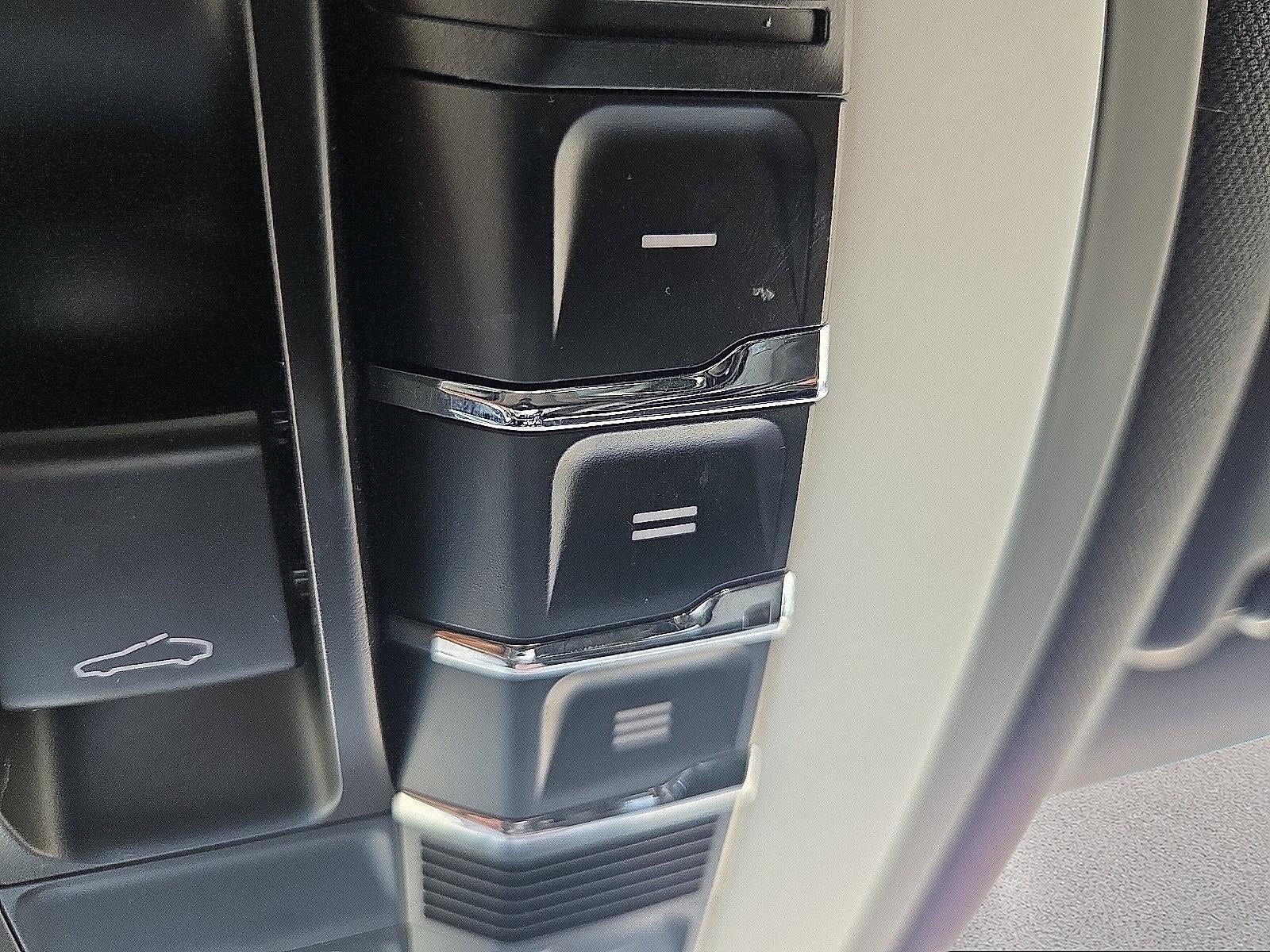 2019 Porsche Macan Base