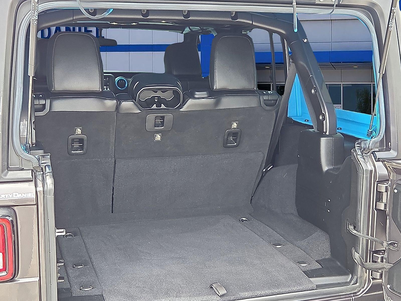 2019 Jeep Wrangler Unlimited Sahara 4x4