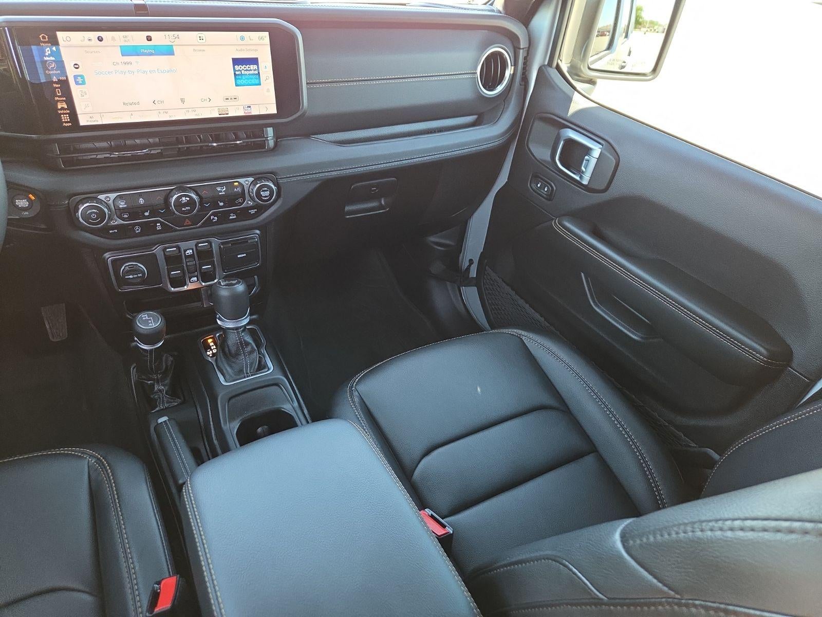 2024 Jeep Wrangler 4-Door Sahara 4x4