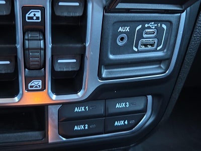 2024 Jeep Wrangler 4-Door Sahara 4x4