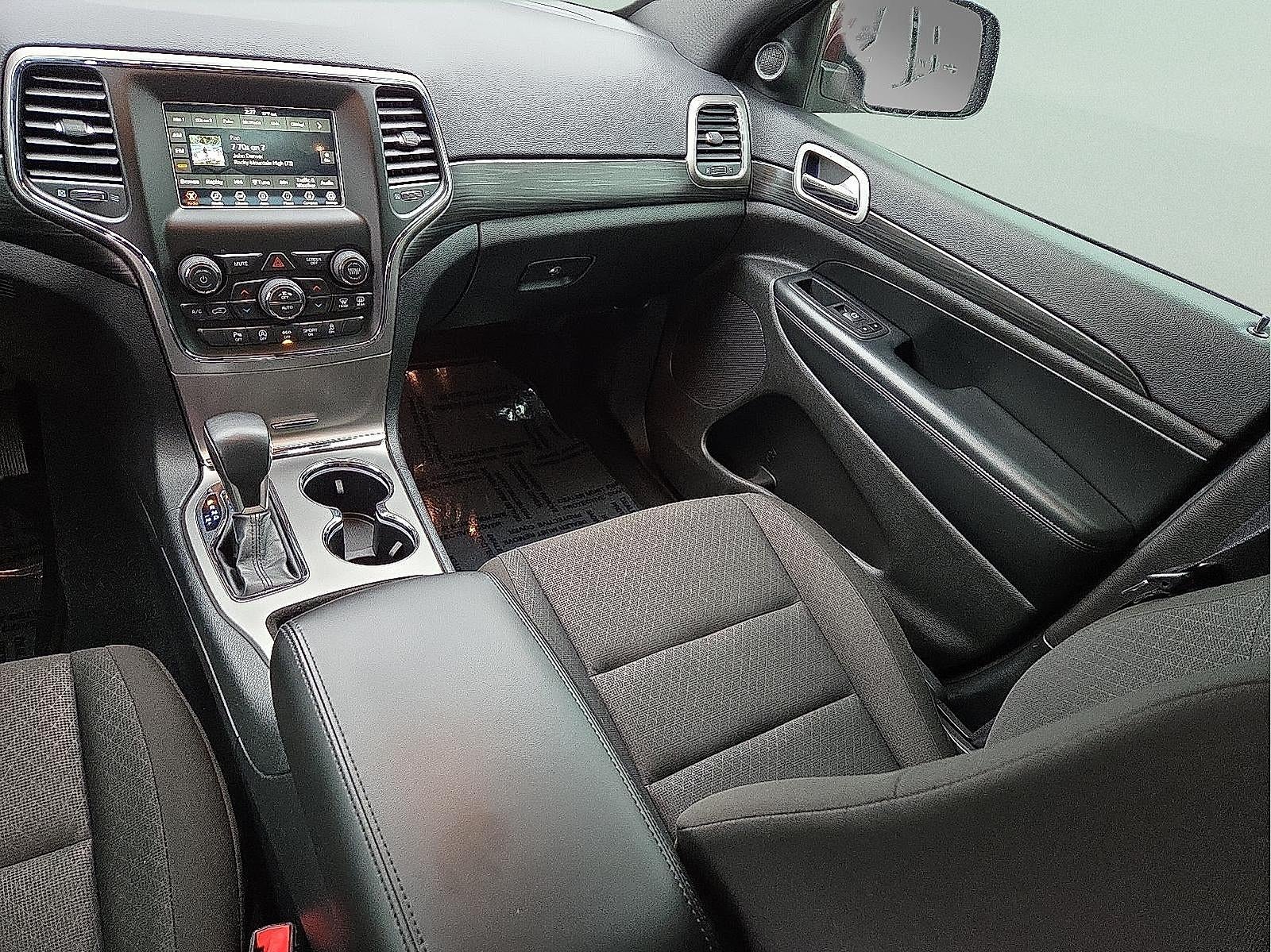 2020 Jeep Grand Cherokee Laredo E 4X2