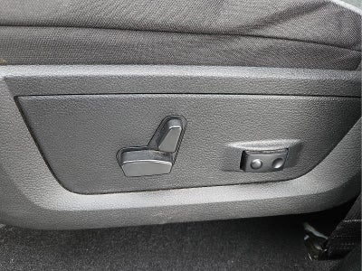 2023 RAM 1500 Classic SLT Crew Cab 4x2 5'7" Box