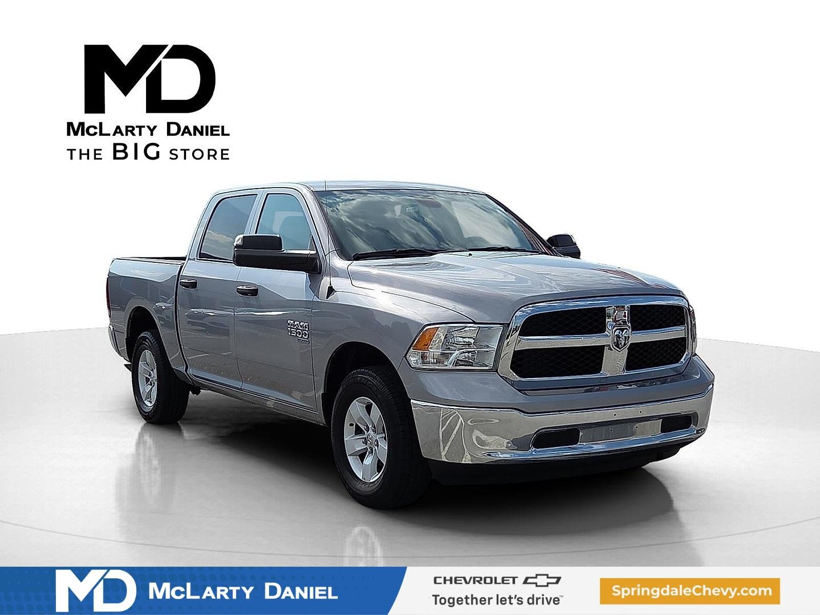 2023 RAM 1500 Classic SLT Crew Cab 4x4 5'7" Box