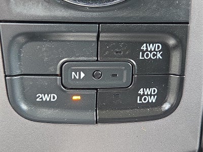 2023 RAM 1500 Classic SLT Crew Cab 4x4 5'7" Box