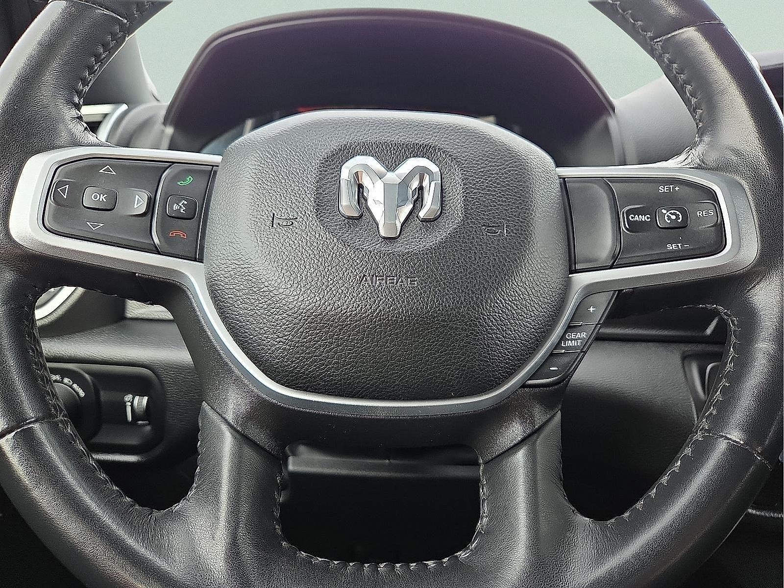 2022 RAM 1500 Big Horn Crew Cab 4x4 5'7" Box