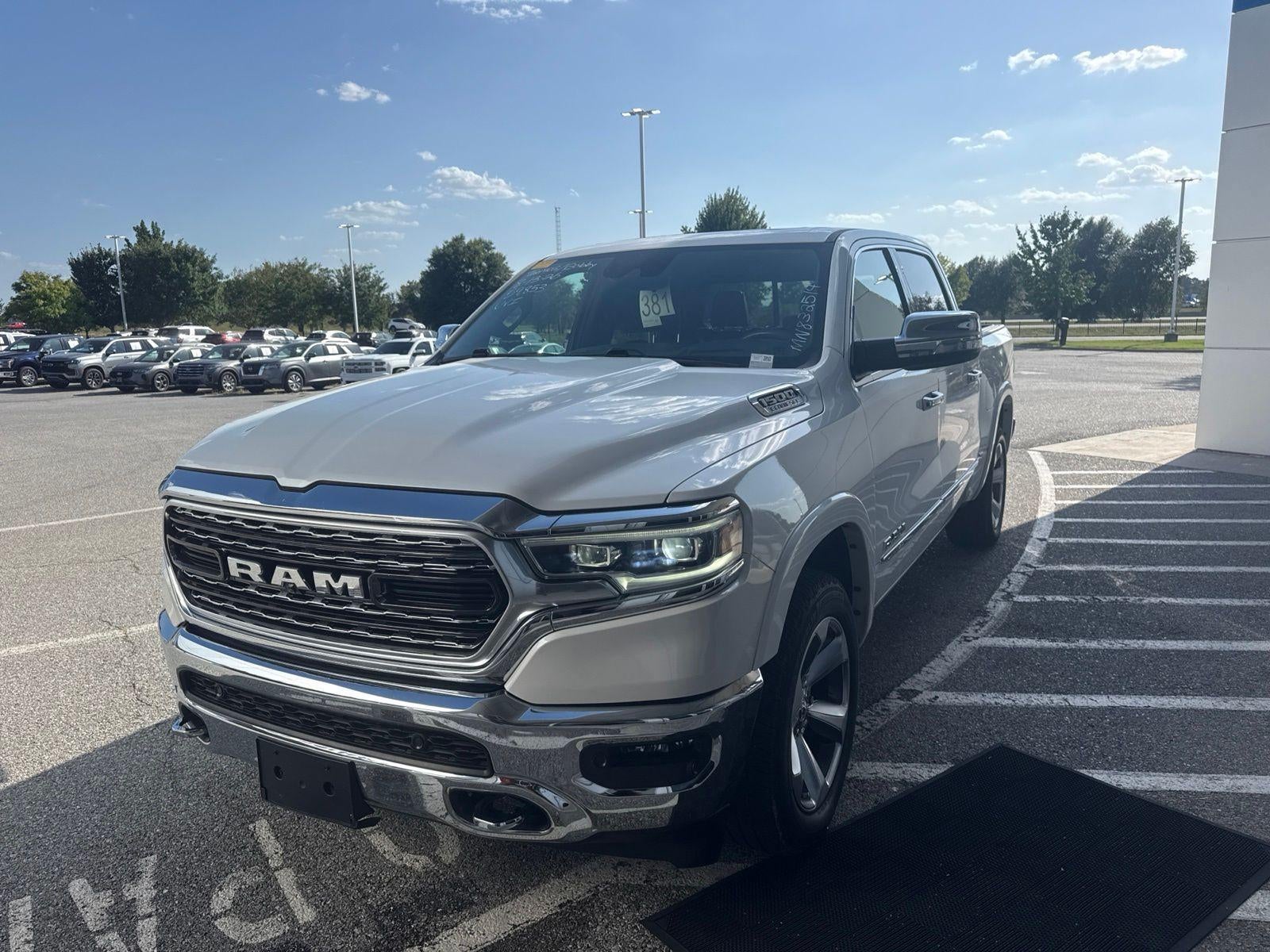 2021 RAM 1500 Limited Crew Cab 4x4 5'7" Box