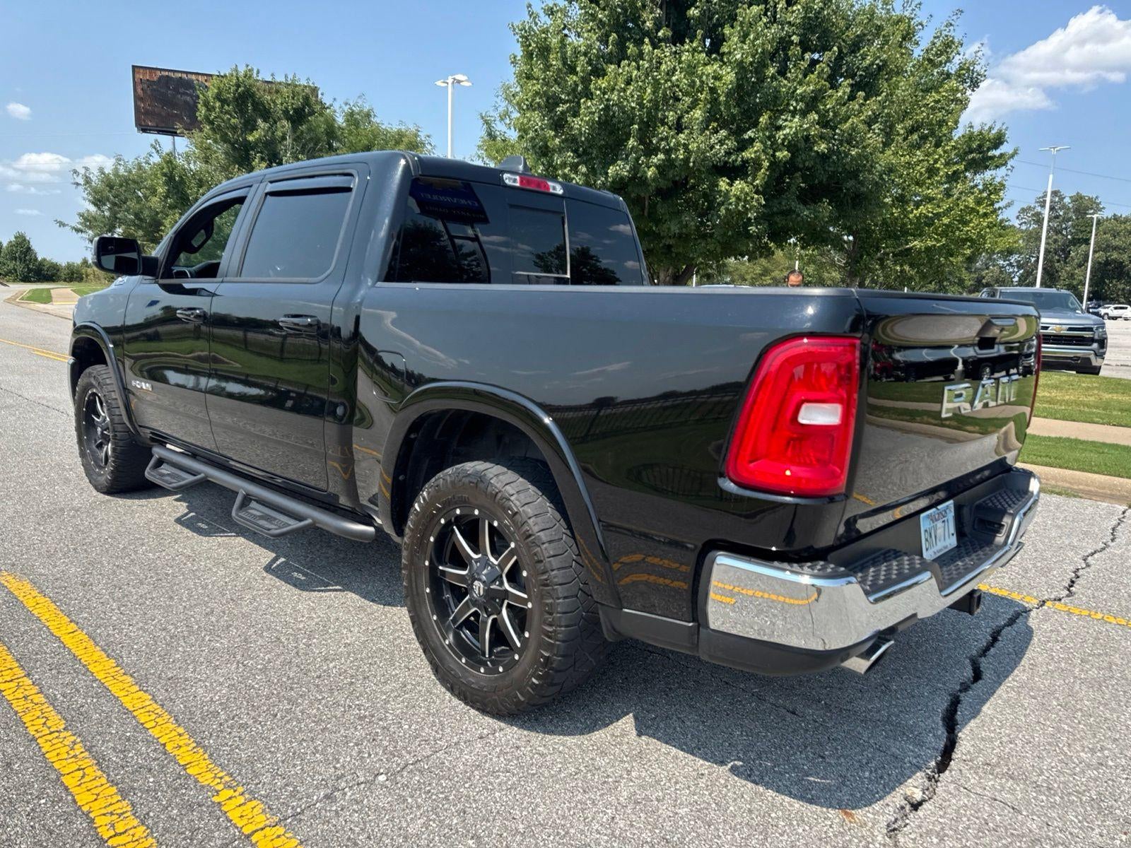 2025 RAM 1500 Laramie Crew Cab 4x4 5'7" Box