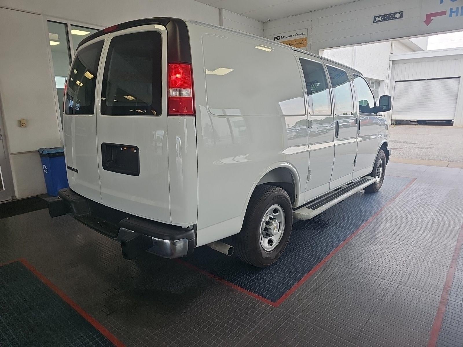2025 Chevrolet Express Cargo Base