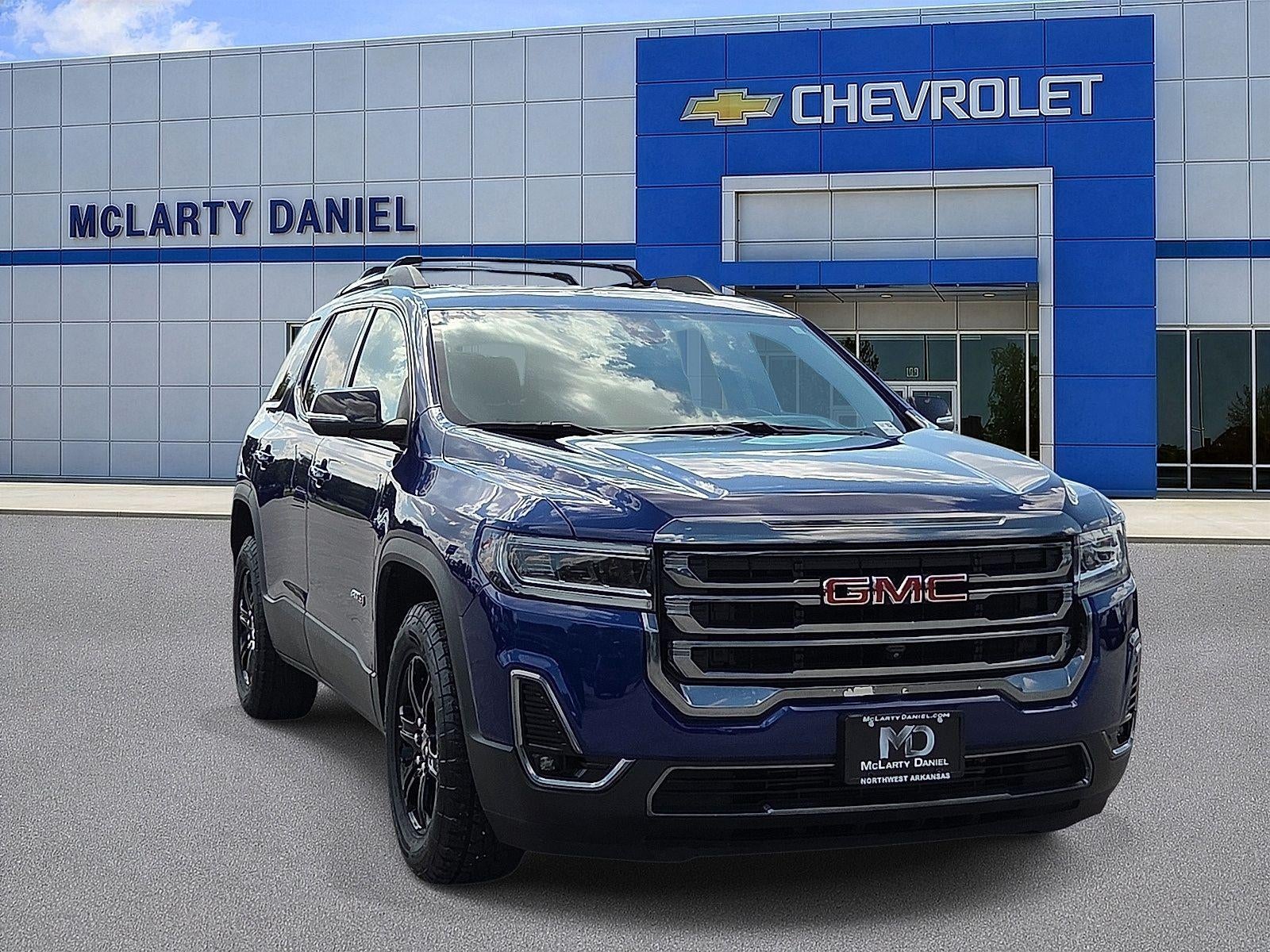 2023 GMC Acadia AT4