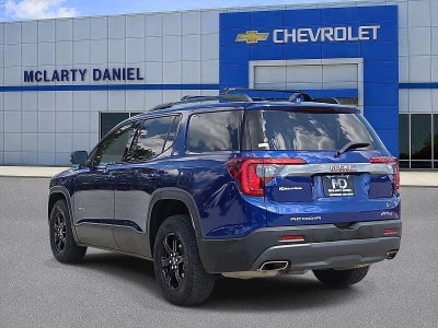 2023 GMC Acadia AT4