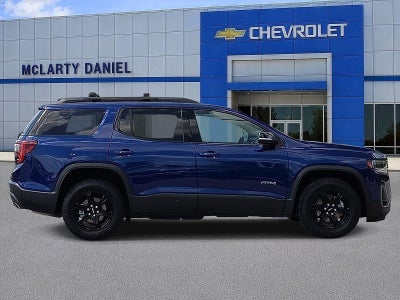 2023 GMC Acadia AT4