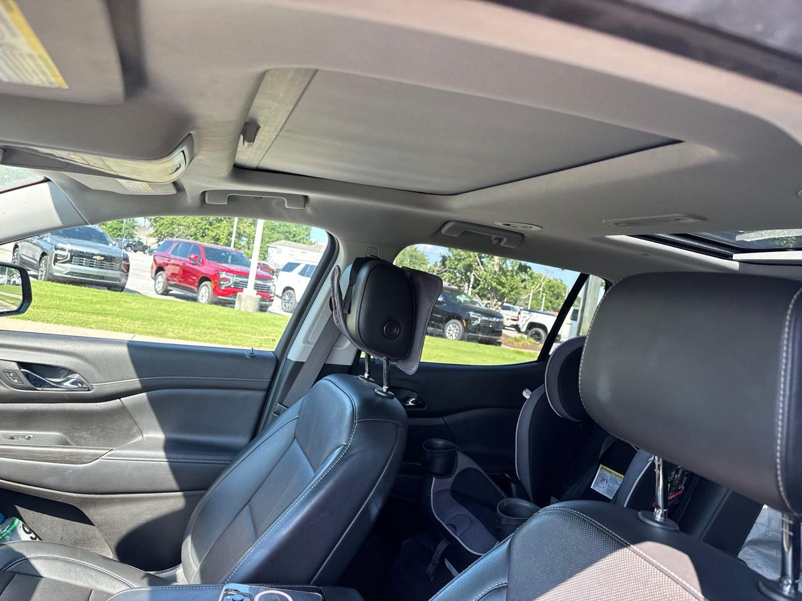 2021 GMC Acadia SLT