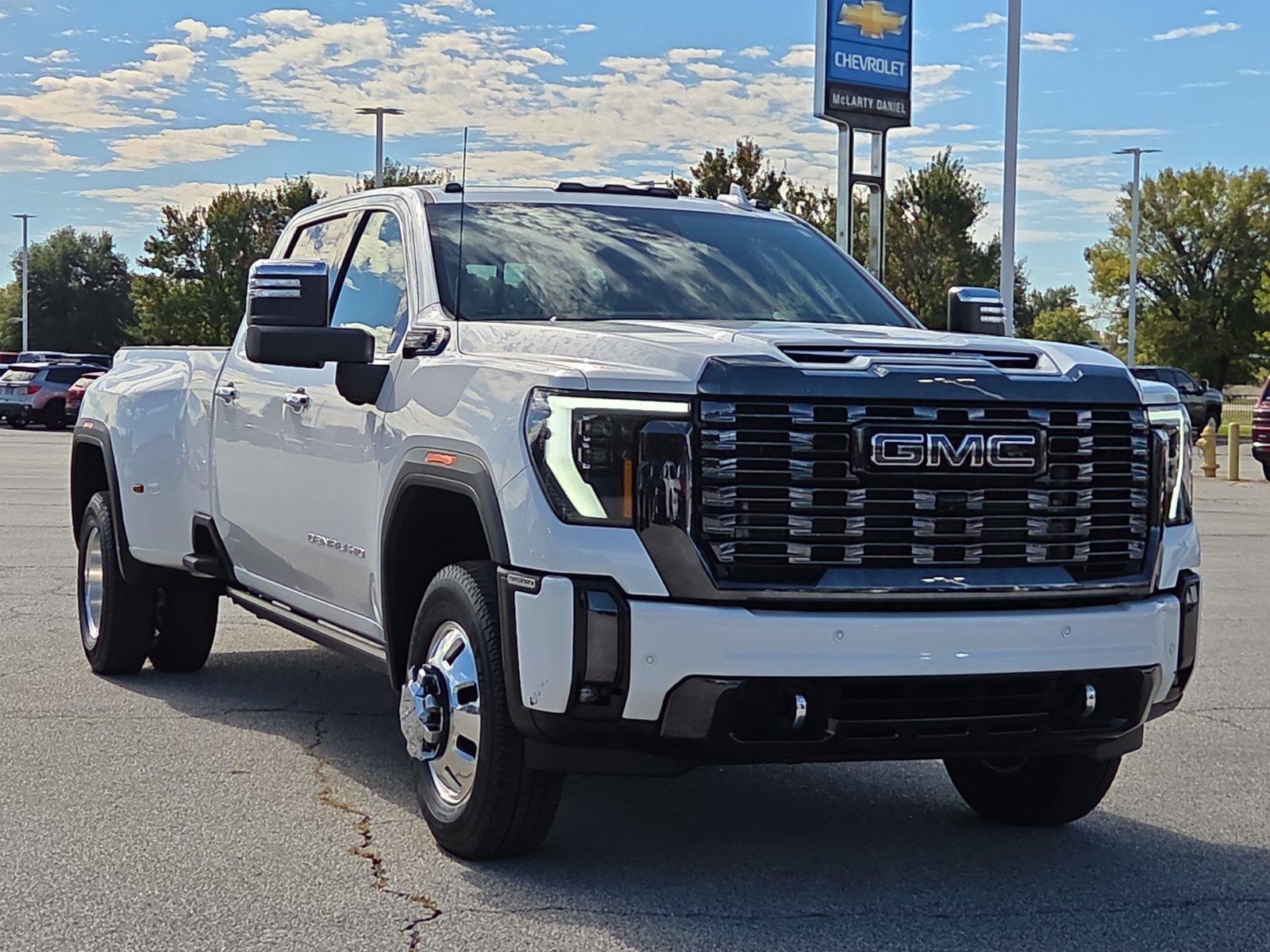 2024 GMC Sierra 3500 HD Denali Ultimate DRW