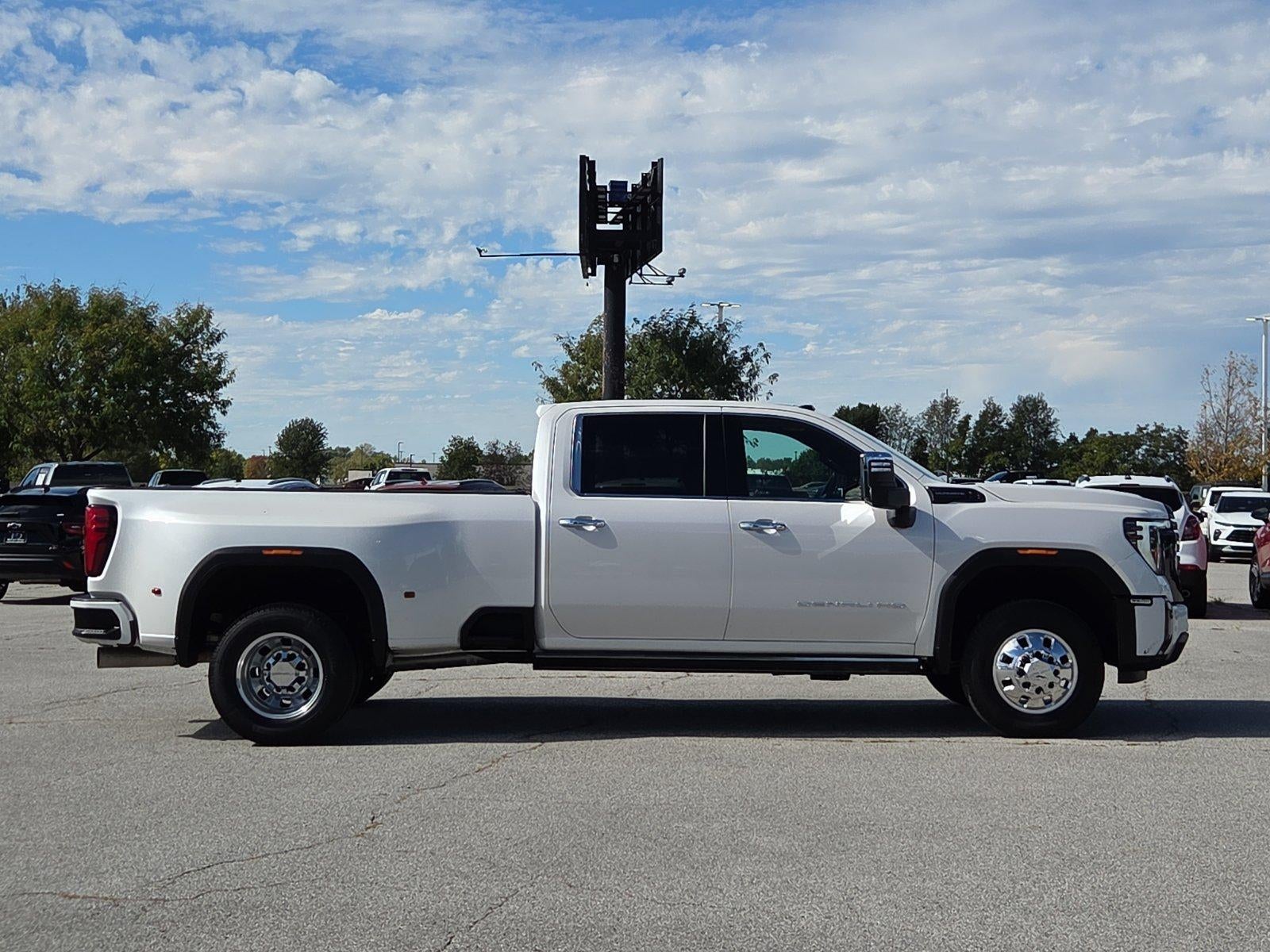 2024 GMC Sierra 3500 HD Denali Ultimate DRW