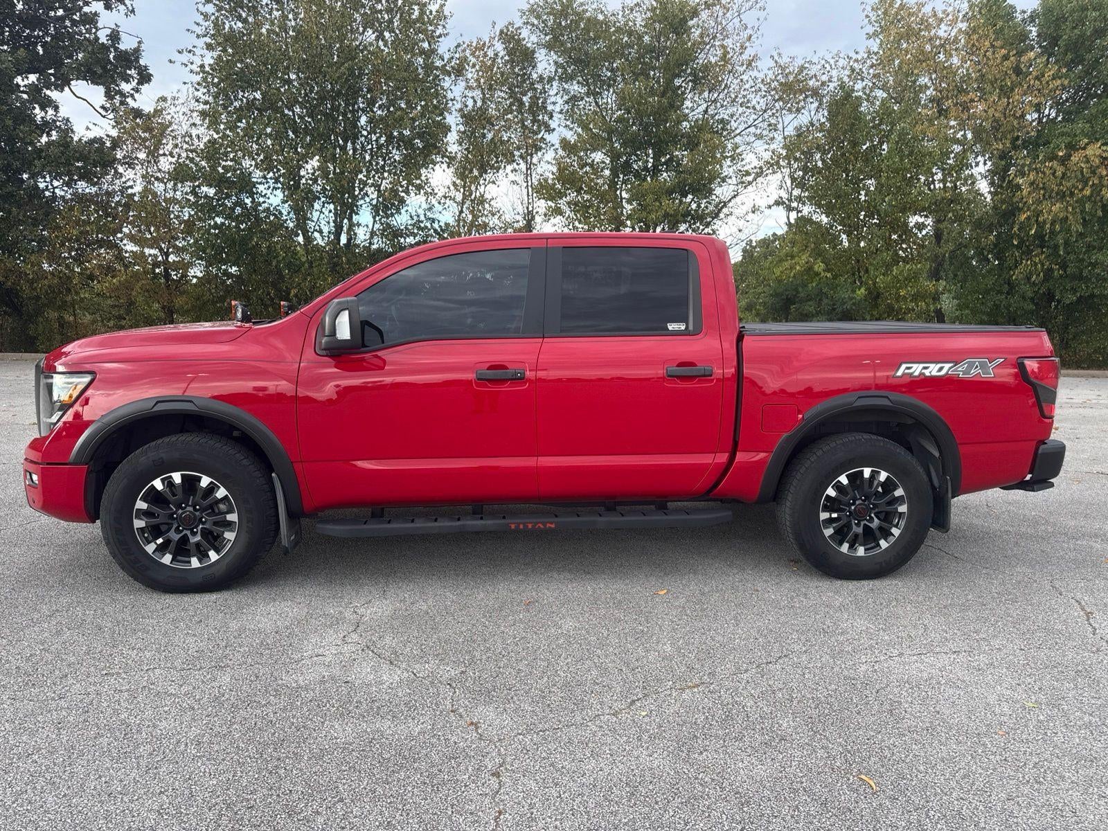 2023 Nissan TITAN Crew Cab PRO-4X 4x4