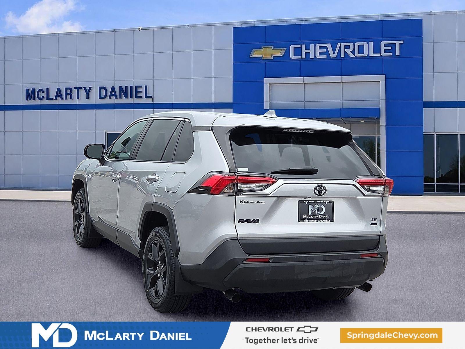 2022 Toyota RAV4 LE