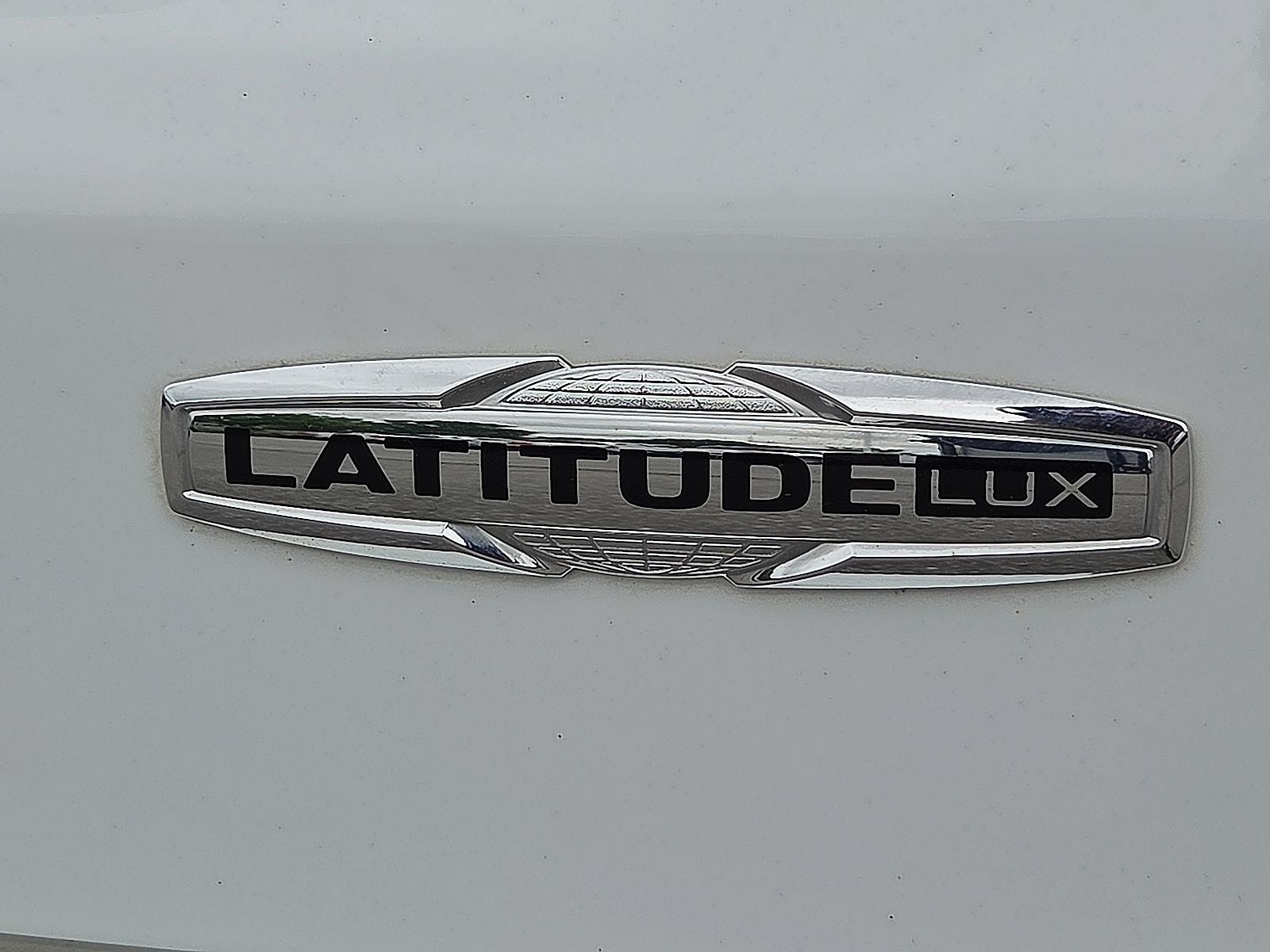 2023 Jeep Compass Latitude Lux FWD