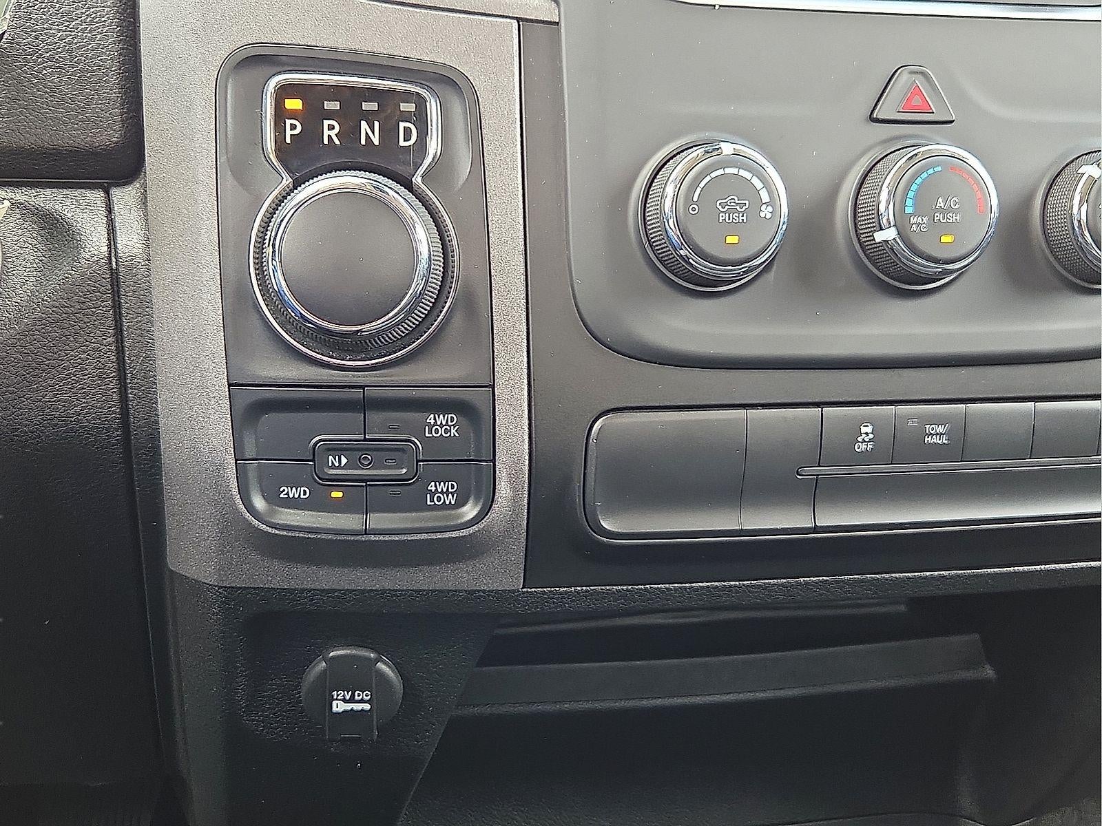2021 RAM 1500 Classic Tradesman Crew Cab 4x4 5'7" Box