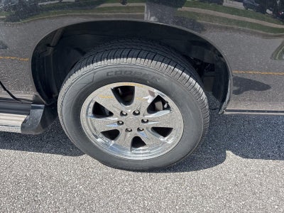 2005 Cadillac Escalade EXT Base