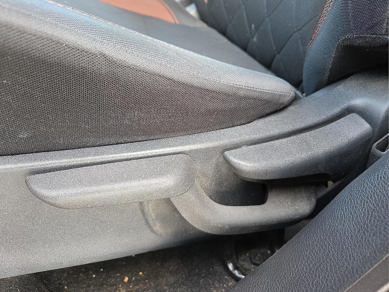 2020 Nissan Kicks SR Xtronic CVT