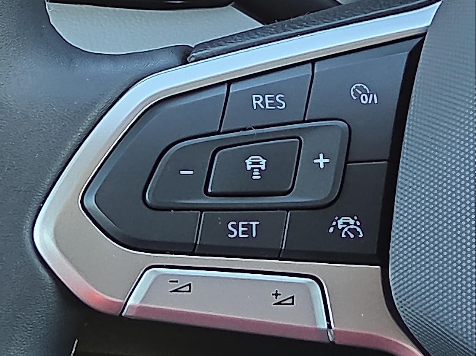 2024 Volkswagen Taos SE