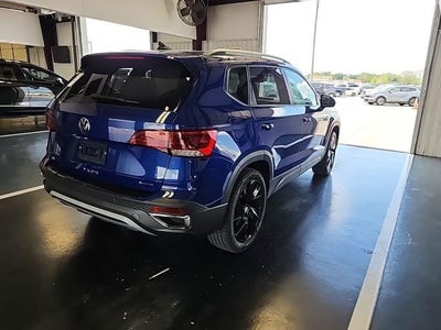 2024 Volkswagen Taos 1.5T SE