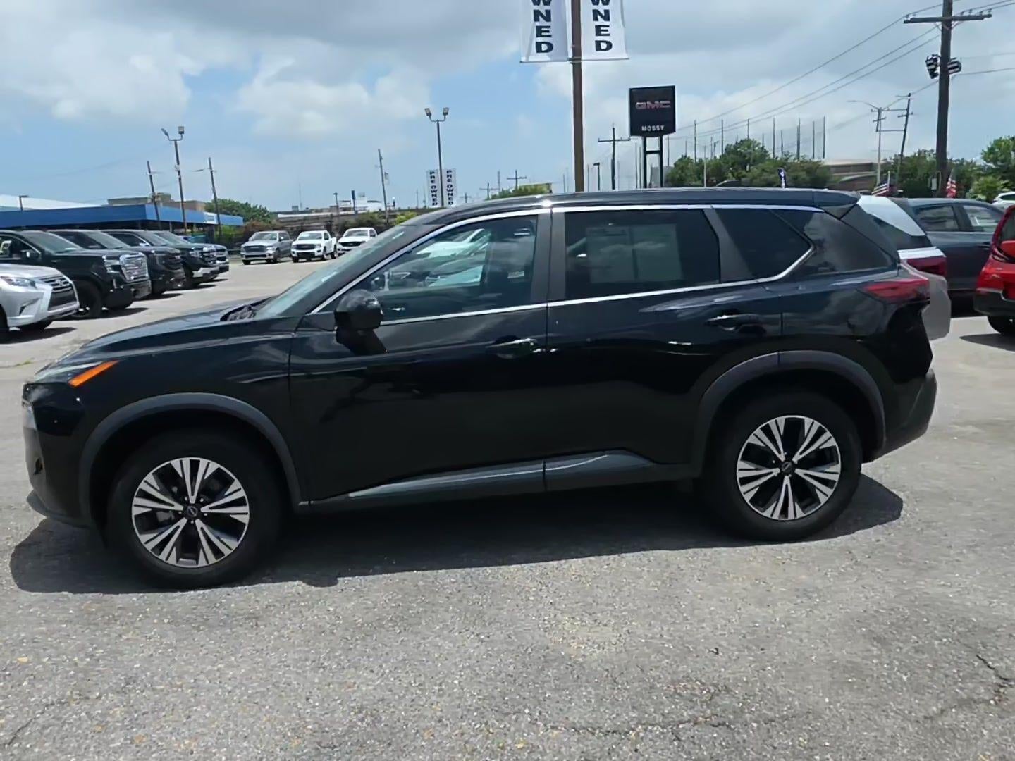 2023 Nissan Rogue SV FWD